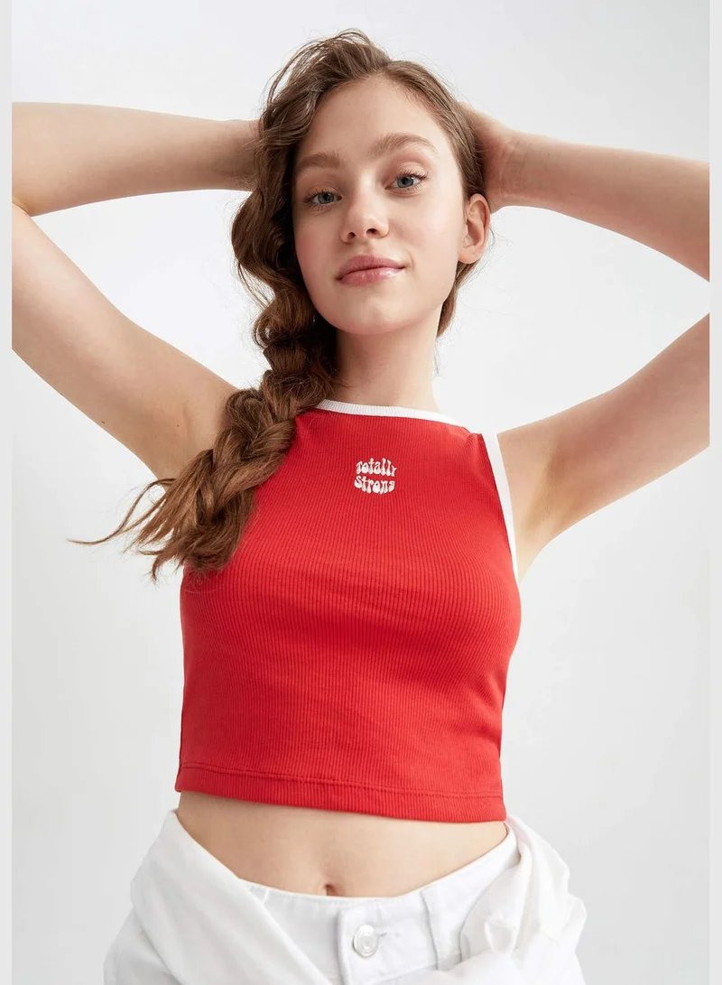 DeFacto Fitted Sleeveless Minimal Print Vest