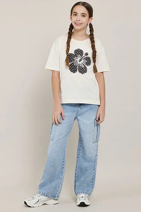 R&B Appliqued T-Shirt with Crew Neck and Short Sleeves