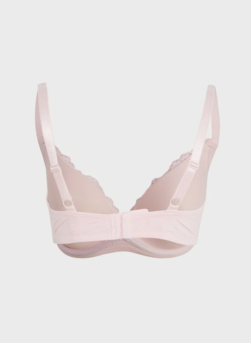 دورينا صدرية بفتحة رقبة واسعة