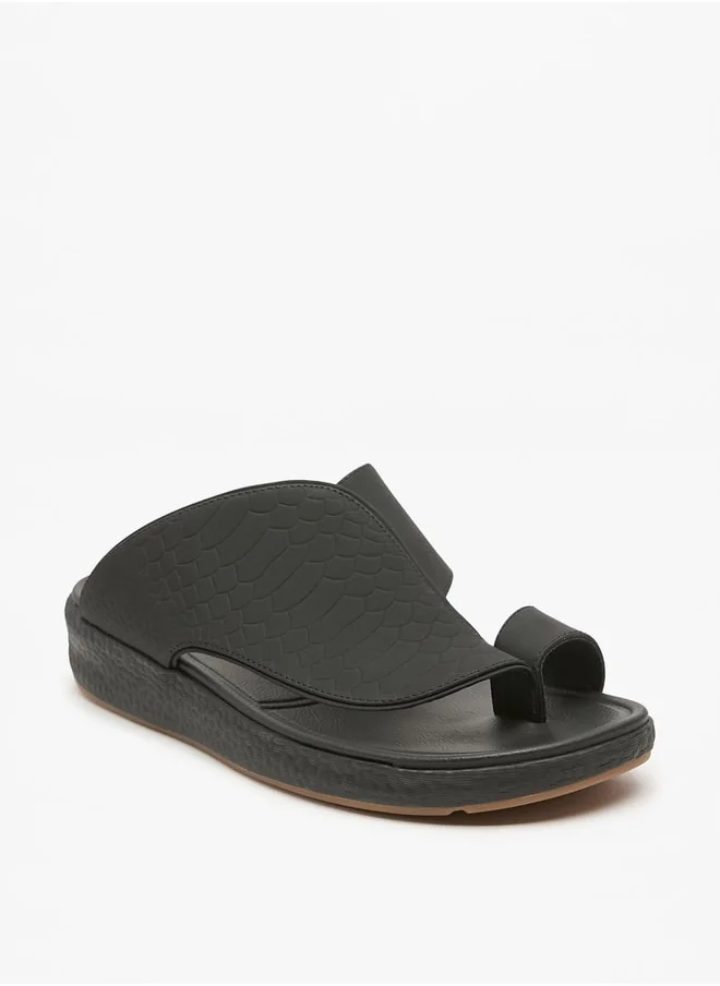 لو كونفورت Men's Textured Slip-On Arabic Sandals