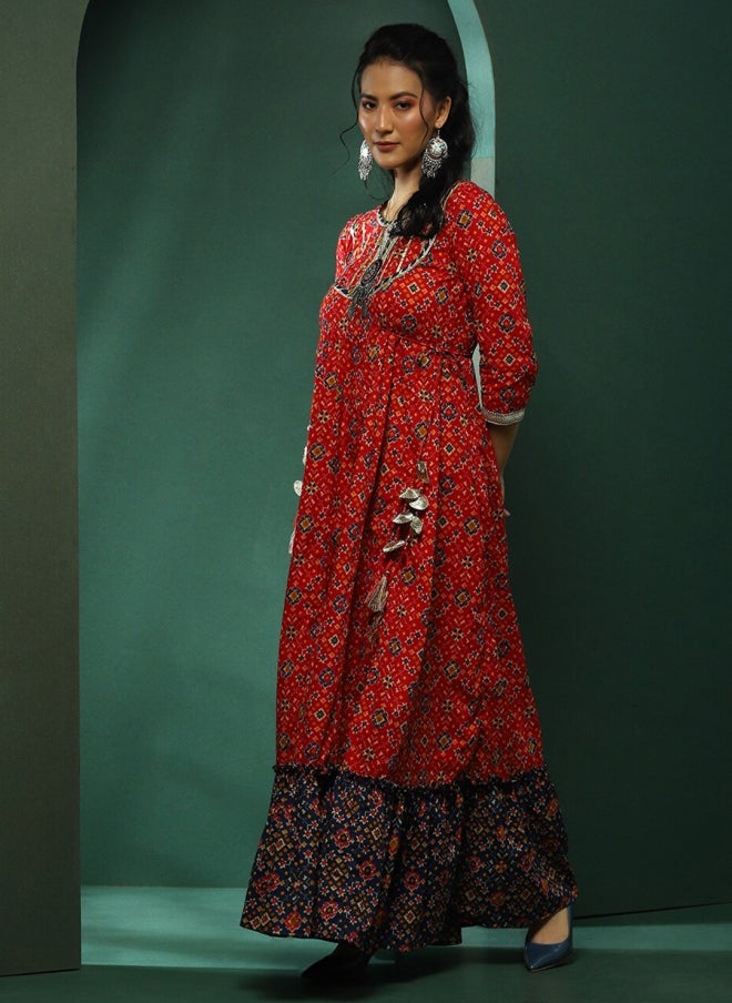 أيه كيه إس فستان ماكسي بطبعة زهور حمراء للنساء - Image 5