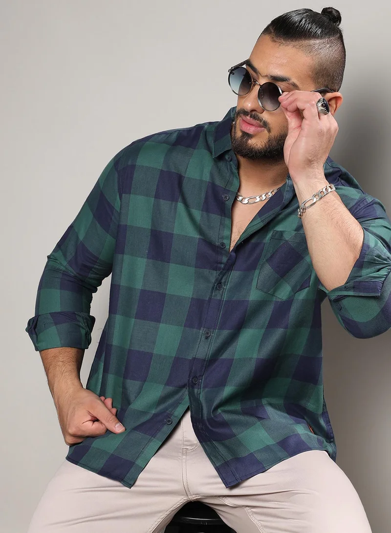 انستافاب بلس قميص رجالي كاروهات أزرق داكن وأخضر غامق بياقة عادية وأكمام طويلة