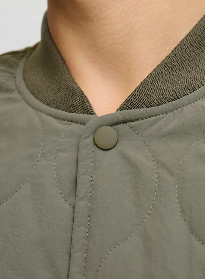 جاك اند جونز جاكيت داخلي بمظهر مبطن