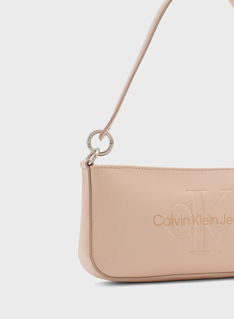 كالفن كلاين جينز SCULPTED SHOULDER BAG