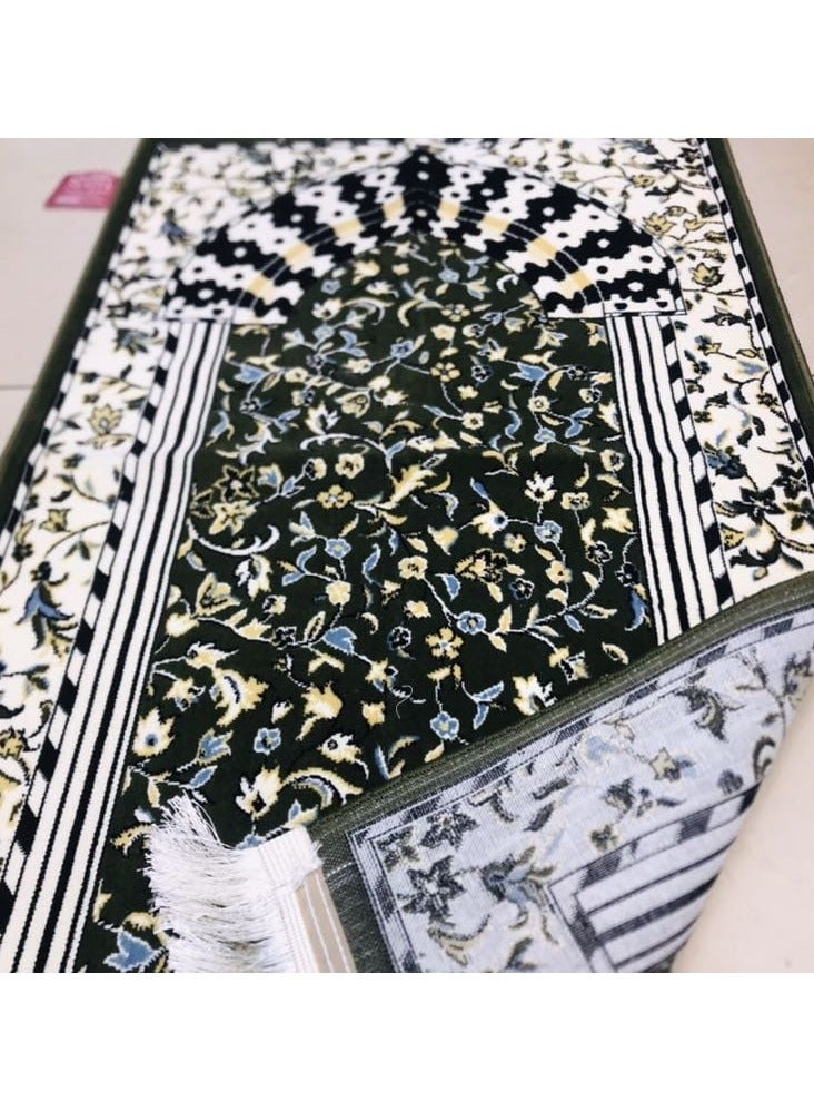 A prayer rug that imitates the carpets of Al Rawdah Al Sharifa in green characterized by a thickness of 4 mm We offer it at a great and special price Size 110*70 - Image 2