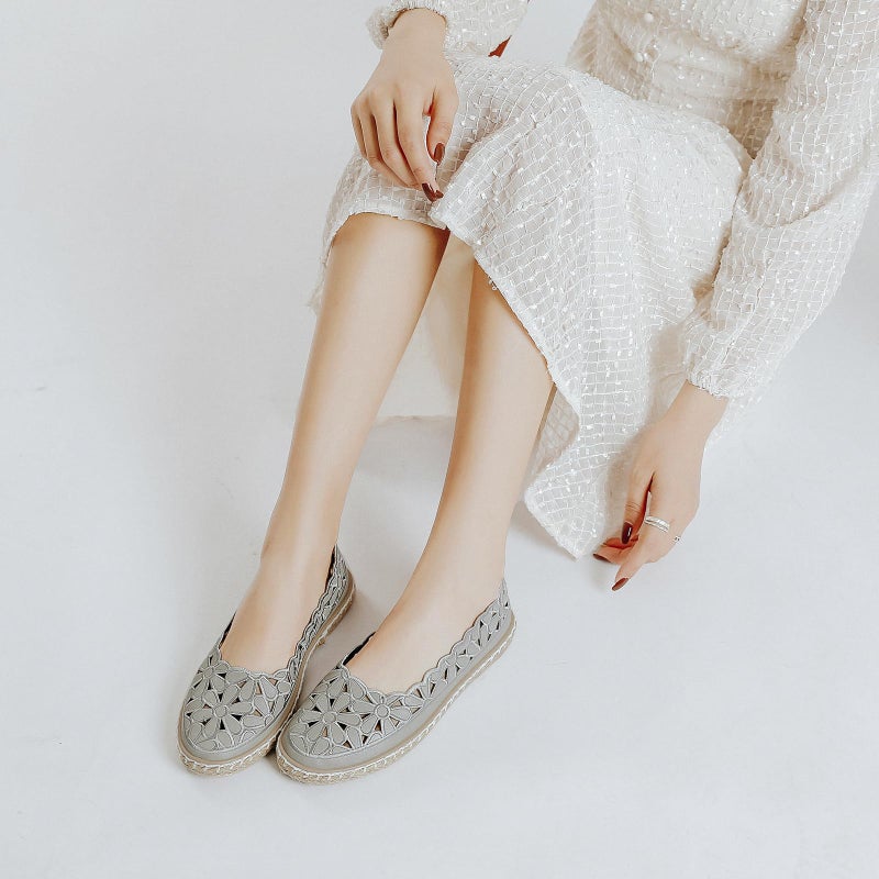 HEAWISH Womenâ€™s Ballet Flat Daisy Round Toe Dress Shoes Casual Slip On Rope Loafer(Grey, US7) - Image 2