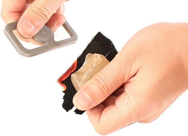 woobles English Flint and Steel Fire Start Tools Kit with Hinged Tin Box Fire Striker Outdoor Camping - Image 2