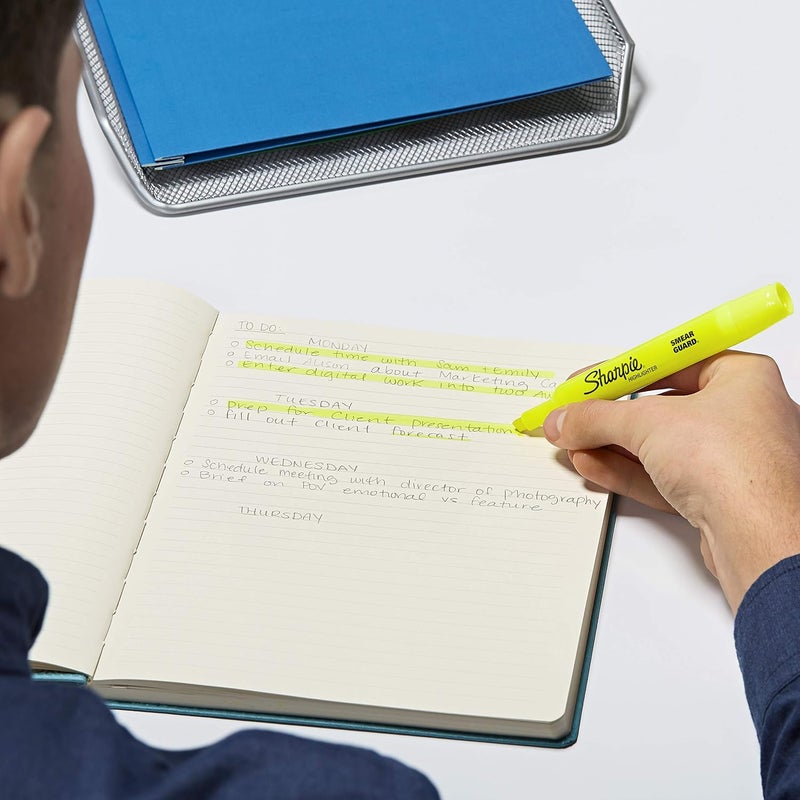 SHARPIE 25162PP Accent TankStyle Highlighter Fluorescent Yellow 2Pack - Image 4