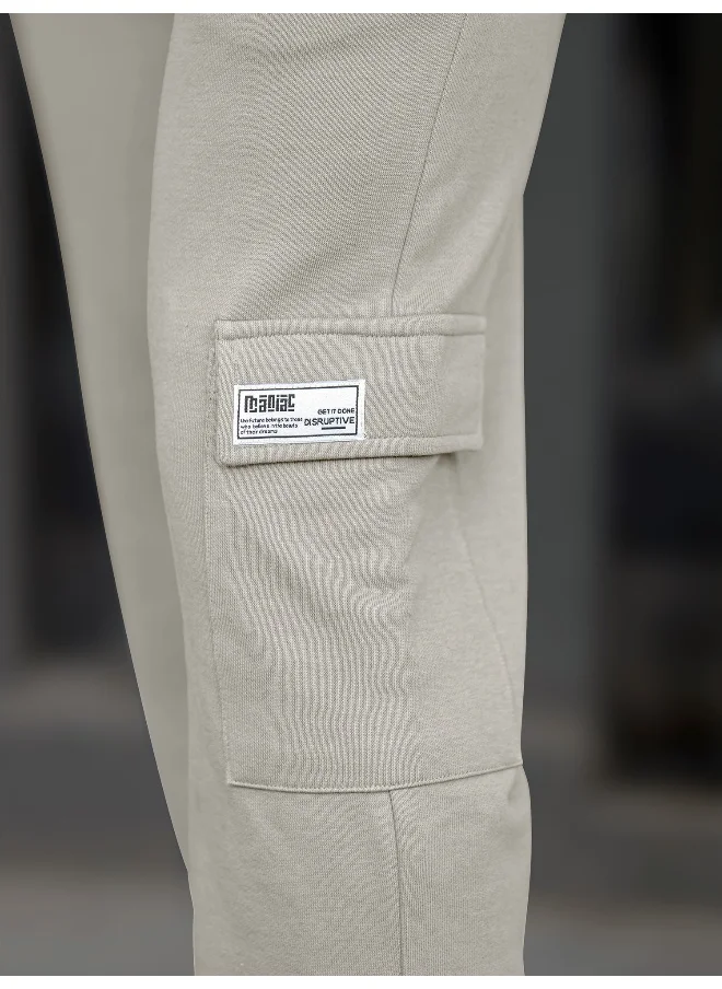 مانياك Mens Solid Light Grey Baggy fit Cargo Pant