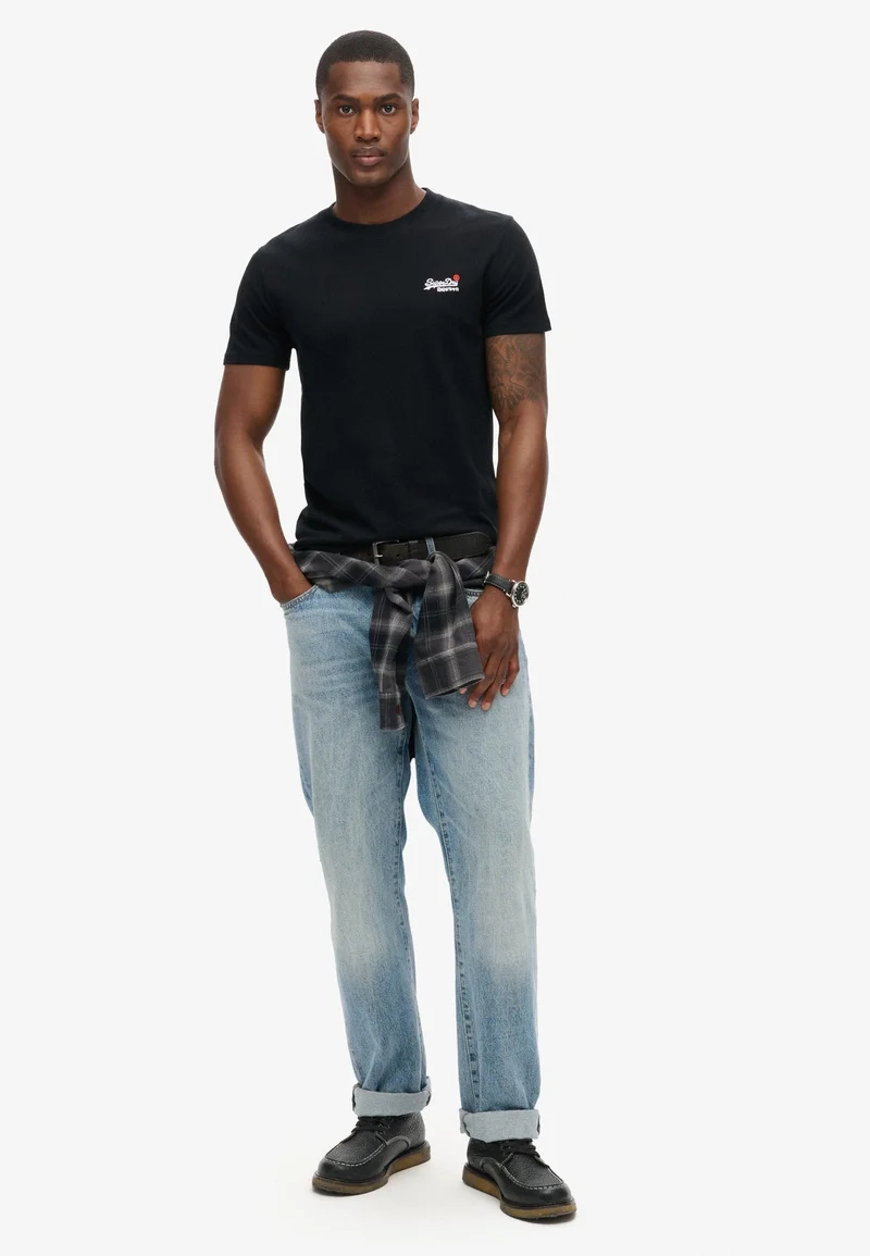 Superdry  Essential Contrast Embroidered T-Shirt for Men | Best Price UAE