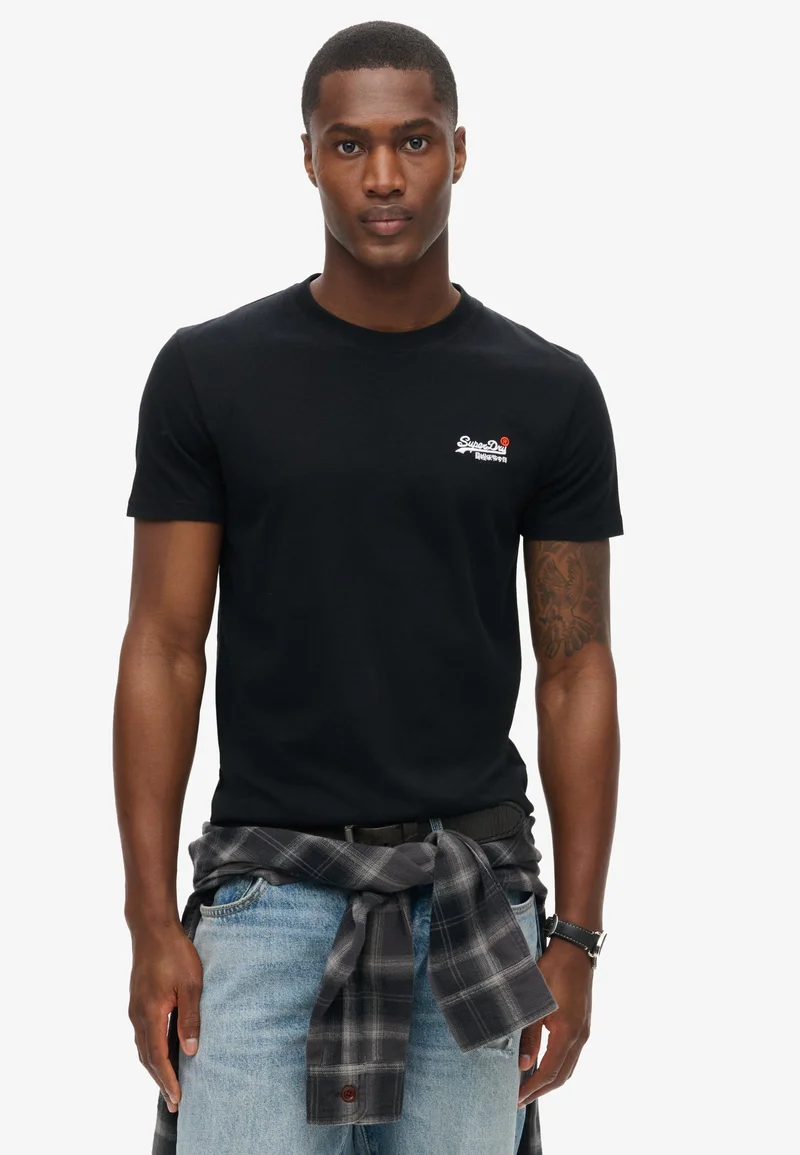 Superdry  Essential Contrast Embroidered T-Shirt for Men | Best Price UAE