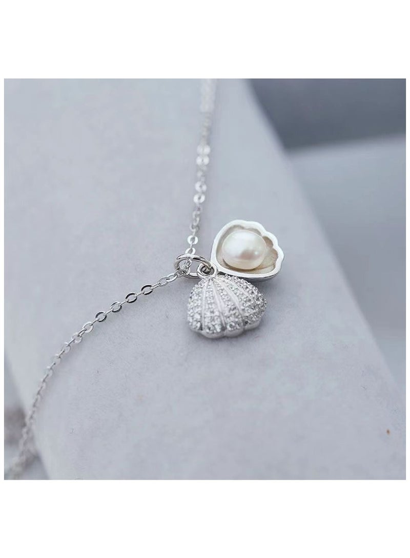 Pearl Shell Necklace Fan Shaped Pendant Necklace Collar Chain Simple And Versatile