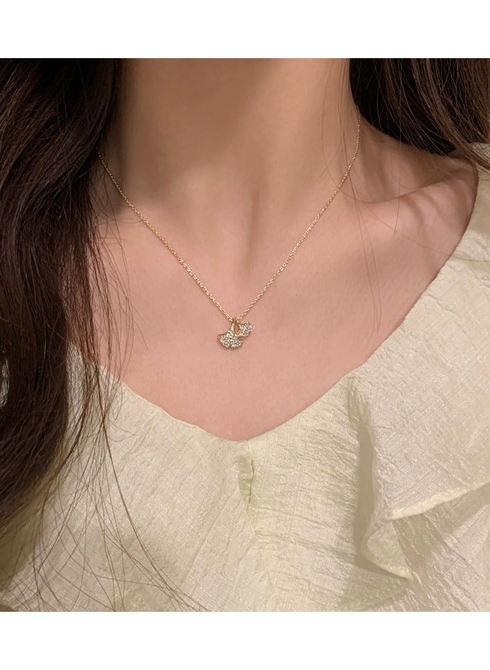 Necklace for Girls ,Women's Necklace Gewellery Fashion Temperament Collarbone Chain Suitable for Party Wear, Gifts for Family Friends Classmates (Gold)  - Image 1