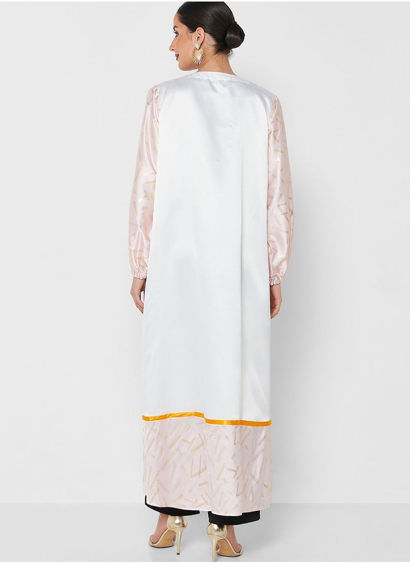 Khizana - Border Print Abaya With Sheila - Image 1