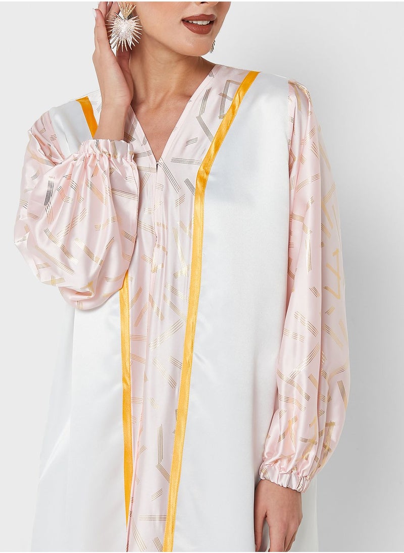 Khizana - Border Print Abaya With Sheila - Image 1