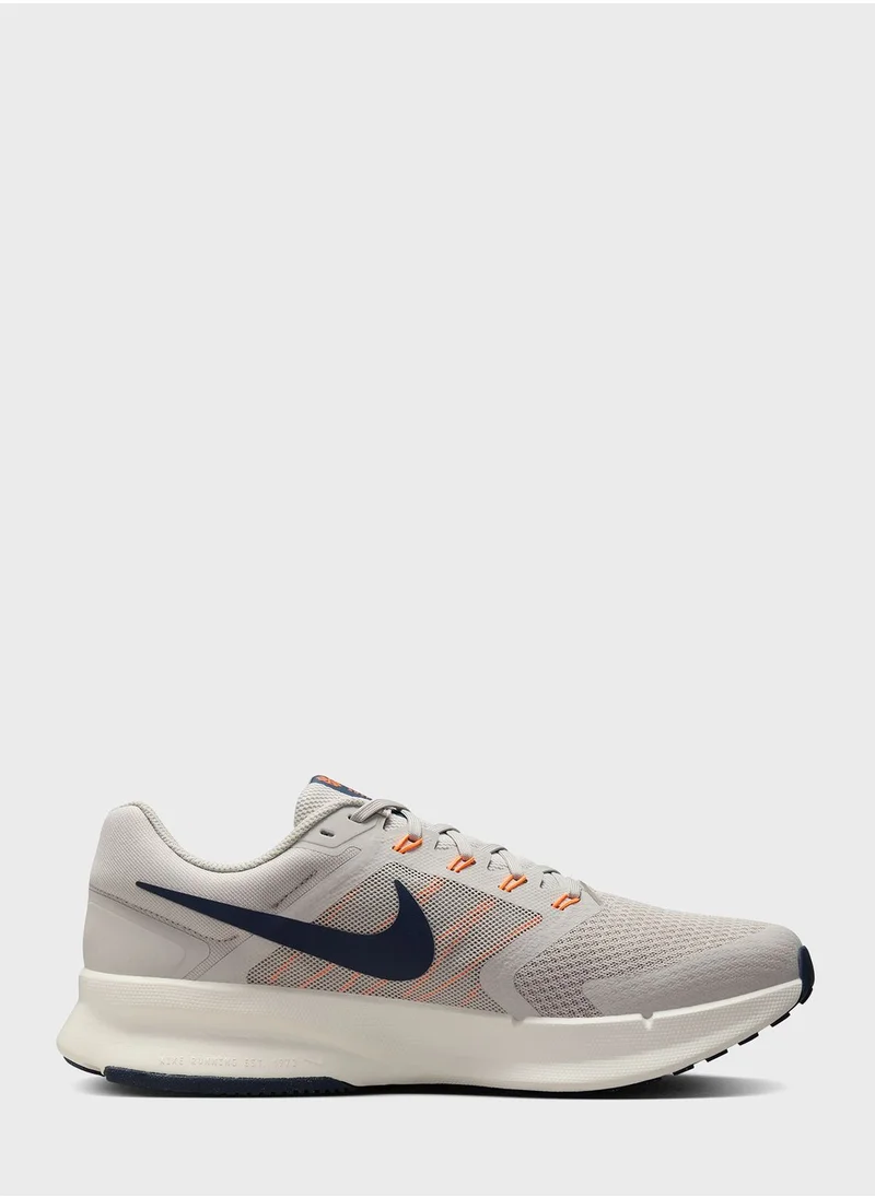 Nike Run Swift 3