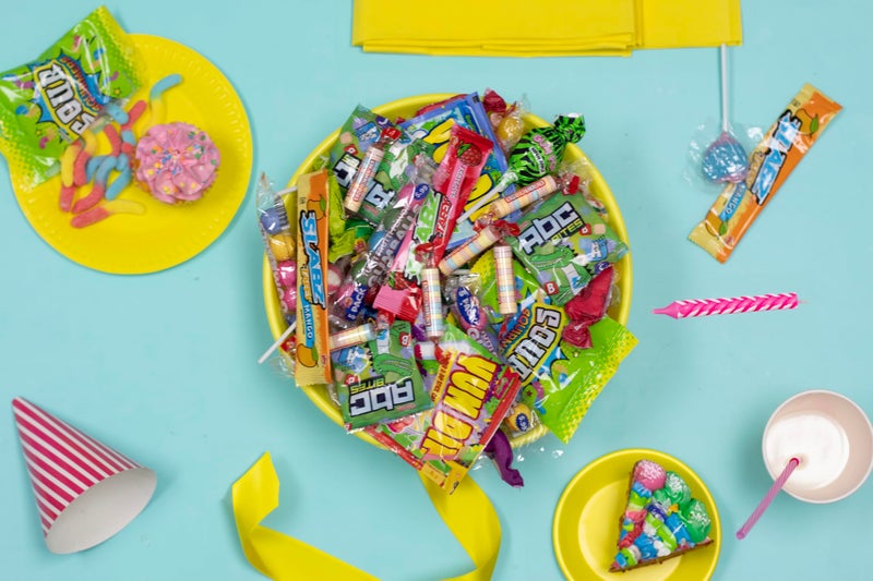 Bulk Candy Mix - Candy Variety Pack - Assorted Classic Candy - Individually Wrapped Candies - Fun Size Candy Assortment (9 Pounds) - Image 3