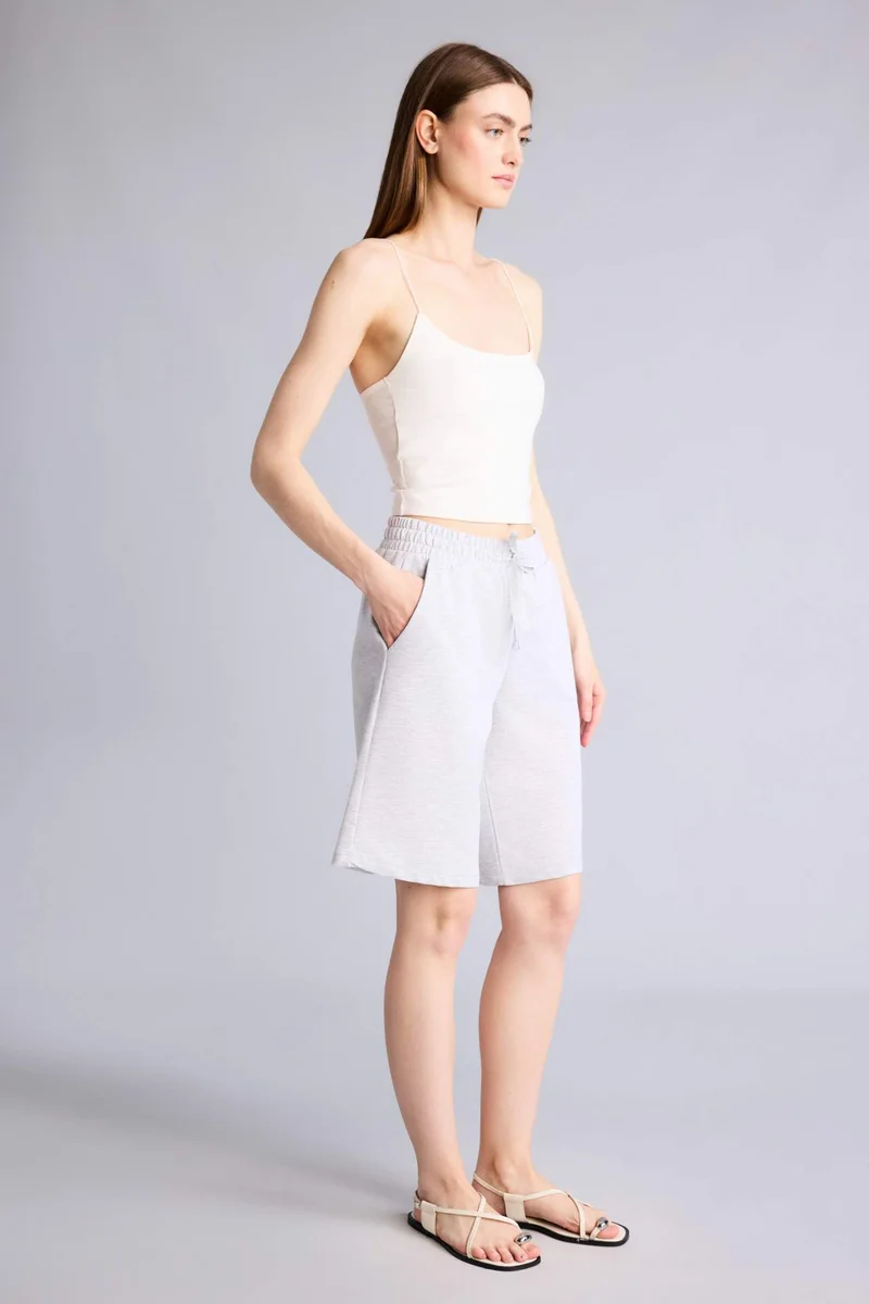 DeFacto Regular Fit Thin Sweatshirt Fabric Basic Normal Waist Bermuda Shorts
