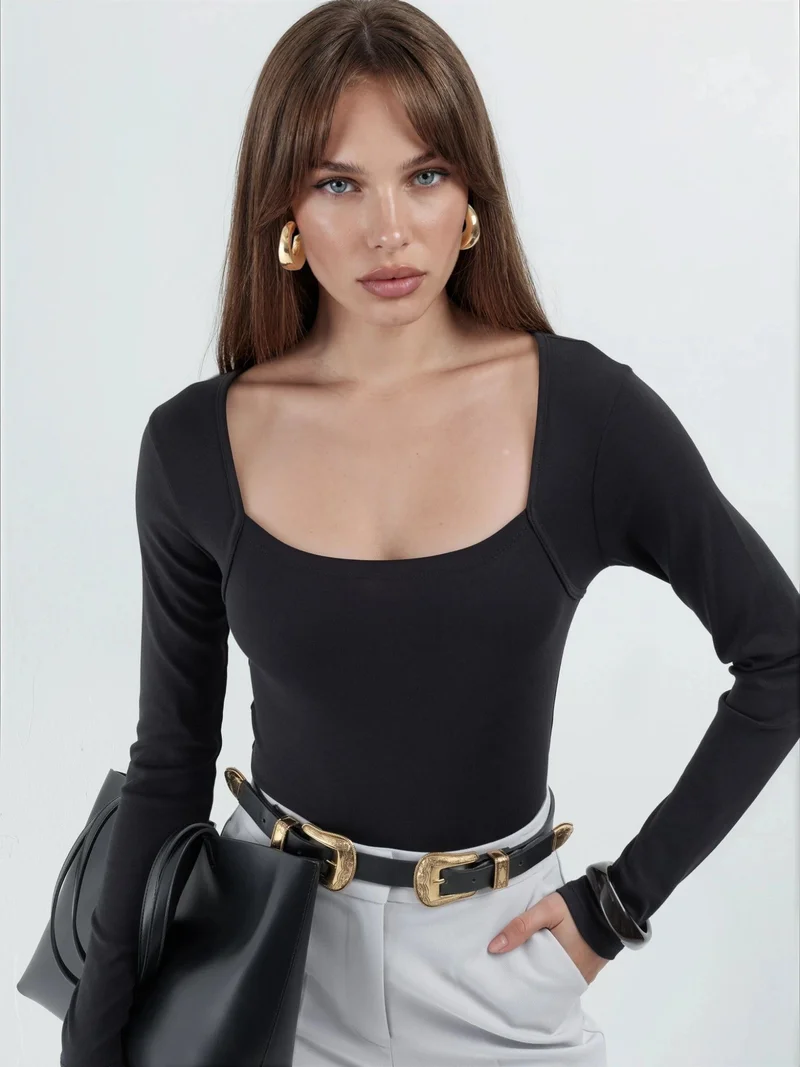 بوسيم BUSEM Slim Fit Crop Blouse with Square Collar