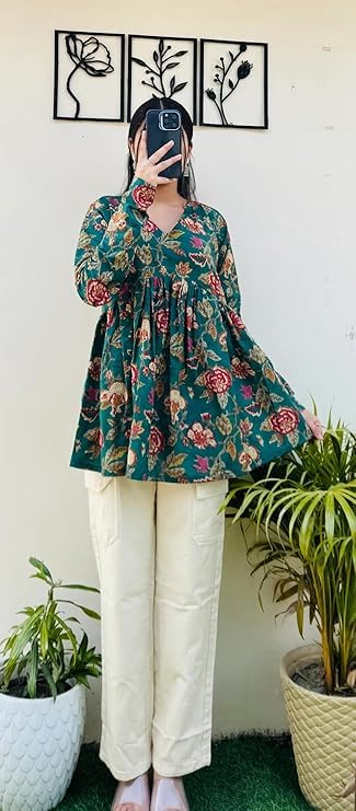 Meera Fab ميرا فاب للنساء قطن عادي قصير كرتي أنيق مطبوع بنقشة زهرية أخضر، XL - Image 3