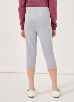 Styli Solid Capri Leggings with Elastic Waistband  - Image 4
