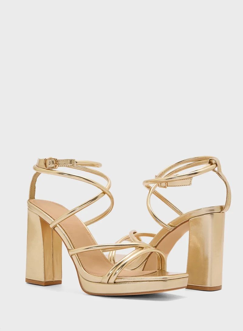 ترافل من نمشي Block Heel Platform Strappy Sandal