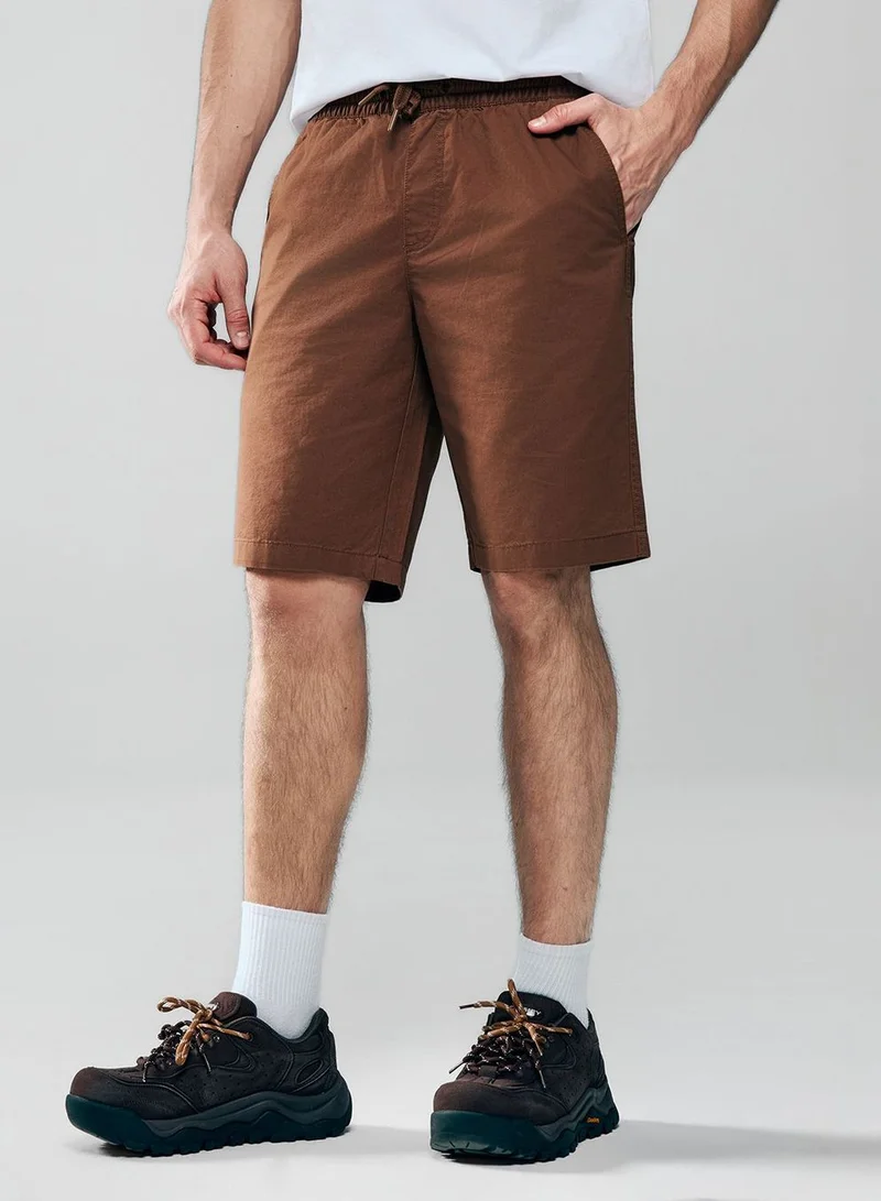 Men’s Slim Lightweight Twill Bermuda Shorts