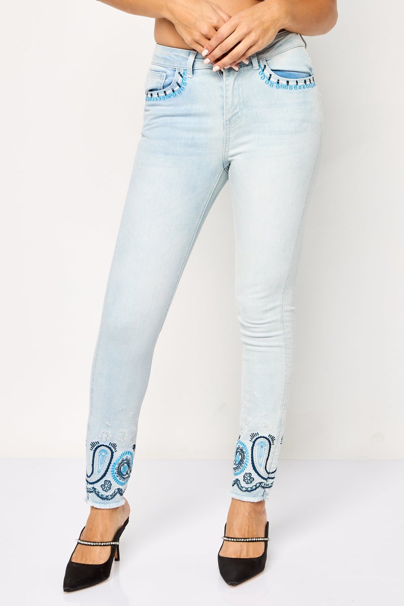 DESIGUAL Women Regular Fit Washed Stretchable Jeans, Light Blue - Image 1