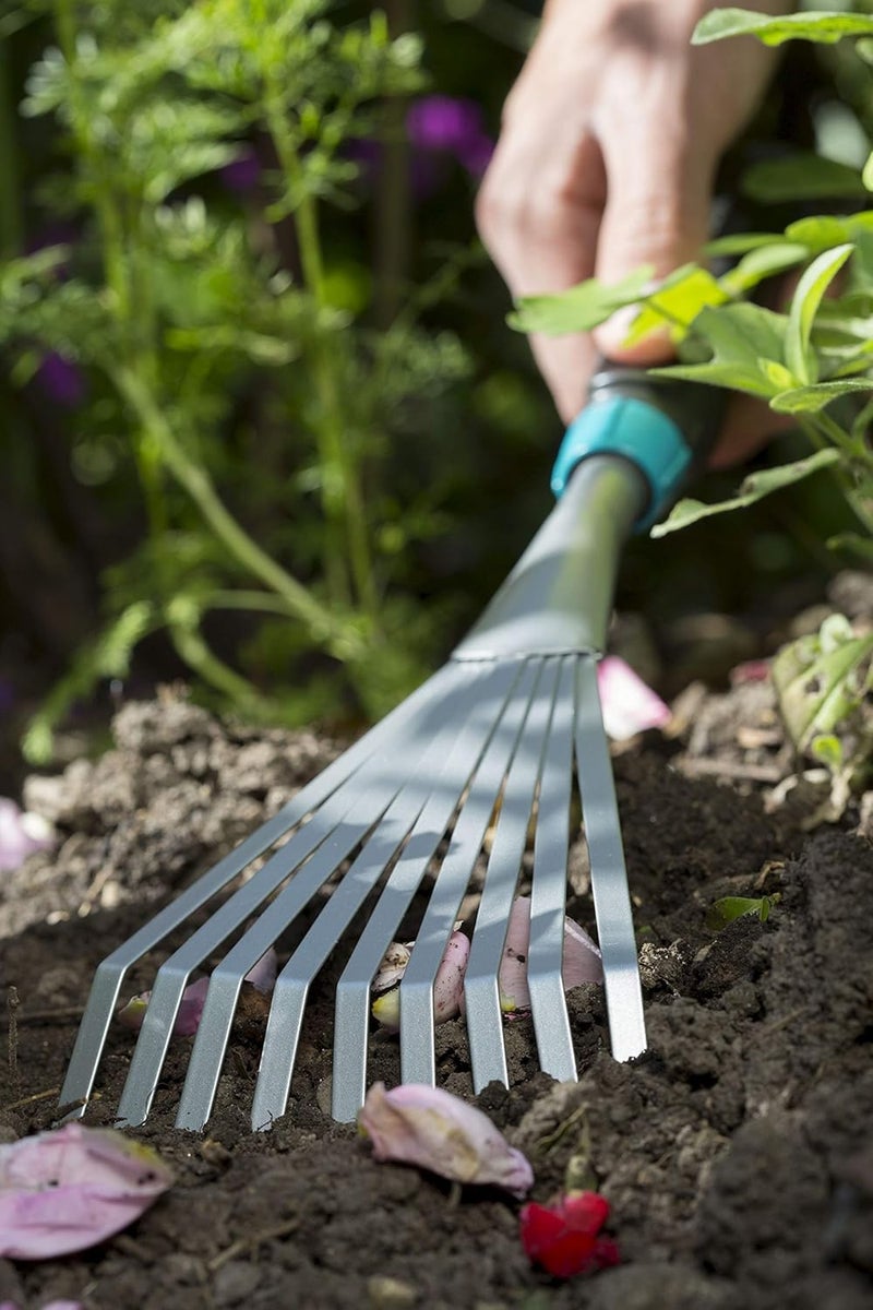 GARDENA All condition resistant crafted quality Comfort Small Tool Set - Ideal Set for Garden Keeping with flower rake, hand rake and hand trowel (8964-60) Repeated use resistant selected material - Image 5
