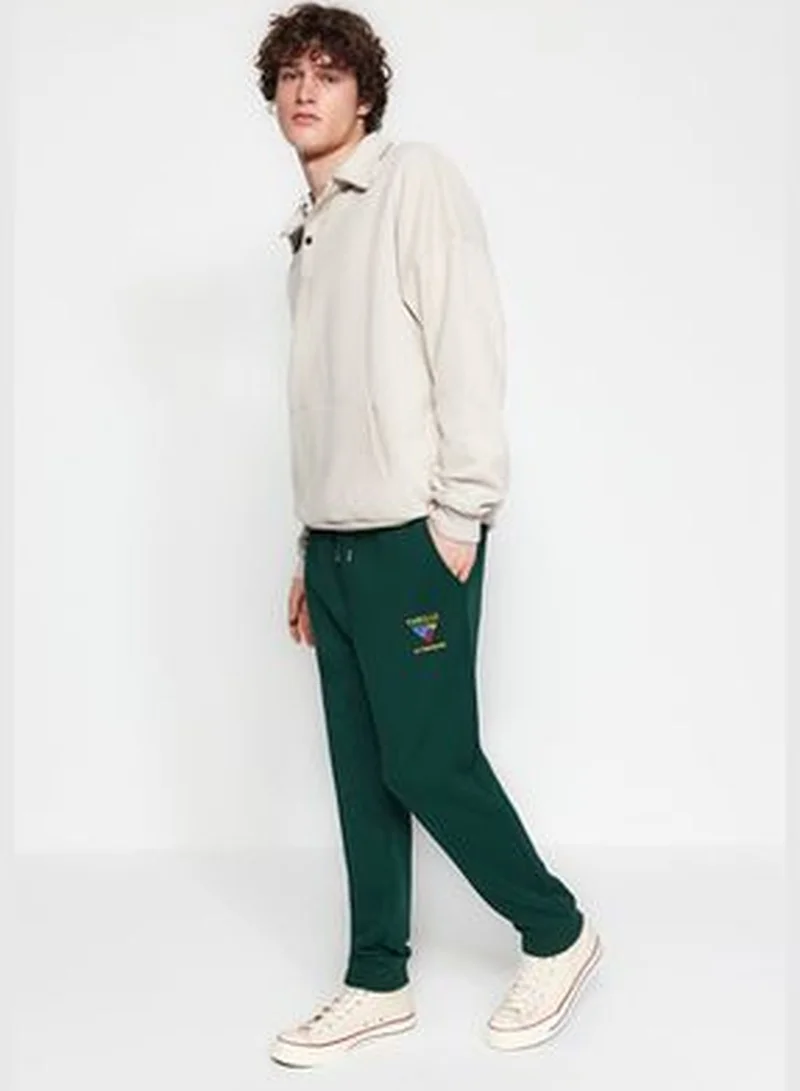 trendyol Men's Green Regular/Regular Fit Geometric-Texture Embroidered Drawstring Elastic Leg Sweatpants.