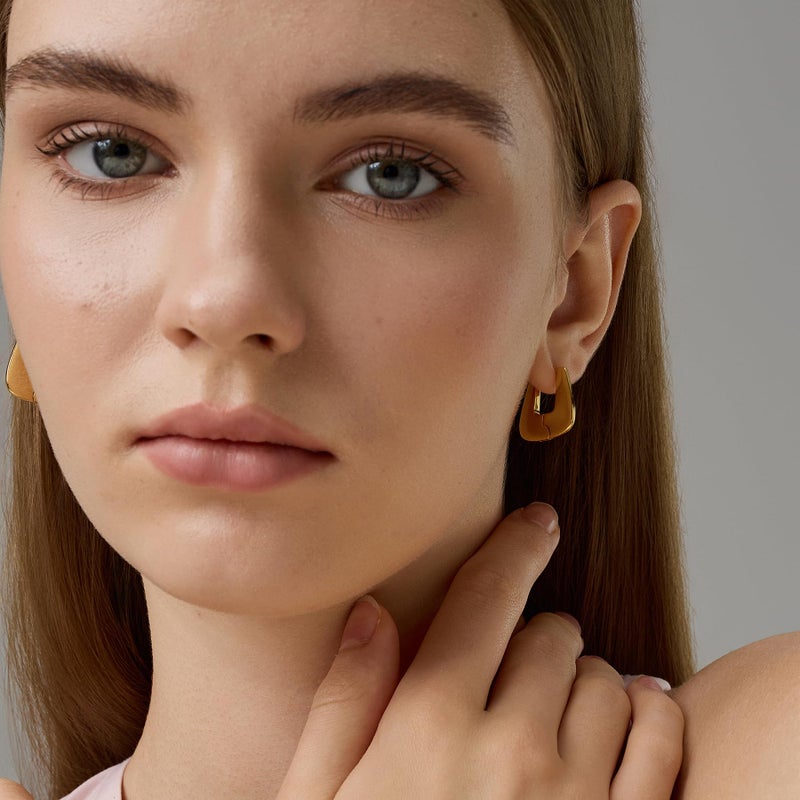 FRUMOS 18K Gold Plated Square Earrings for Women, Uâ€‘Shaped Huggie Hoop Earrings, Hypoallergenic 925 Sterling Silver Post with Secure Hinge Closure, Minimalist Geometric Gold Square Hoop Earrings - Image 4