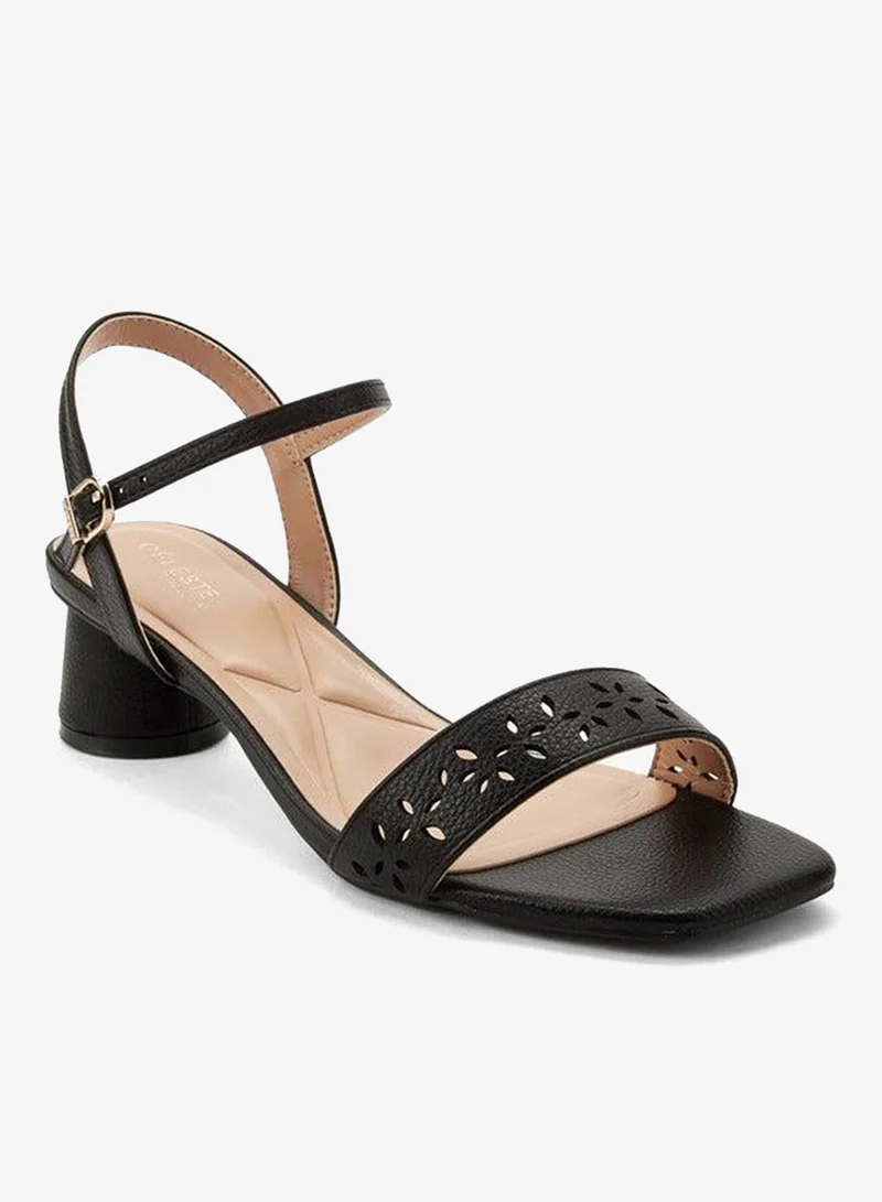 سيليست صنادل بكعب عريض بتصميم فتحات للنساء