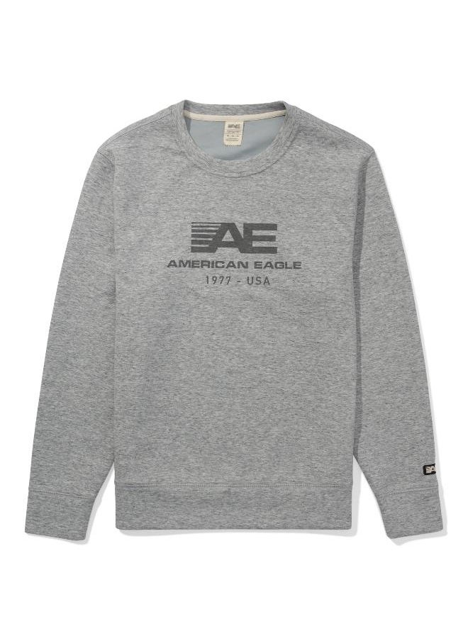 AE Active 24/7 Crew Neck Graphic Sweatshirt - pzsku/Z1682FC2D4CF701819AD7Z/45/_/1741095469/05ca2673-c250-4763-8fbd-d85787f9719a