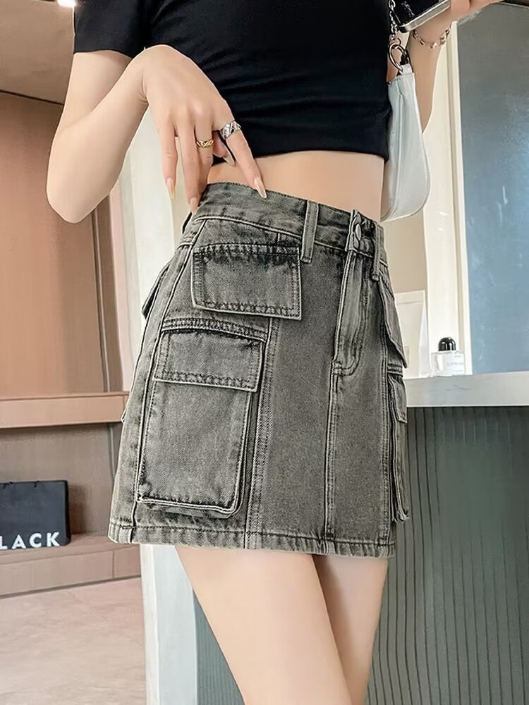 Hot Girl 2024 Summer New Design A-line Anti-exposure Hip-covering Short Skirt Flap Pocket Pants Workwear Denim Skirt for Women Gray