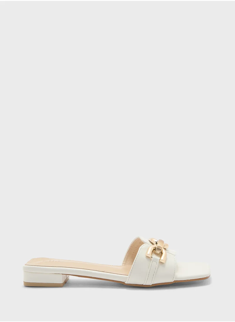 ELLA Flat Sandal With Buckle