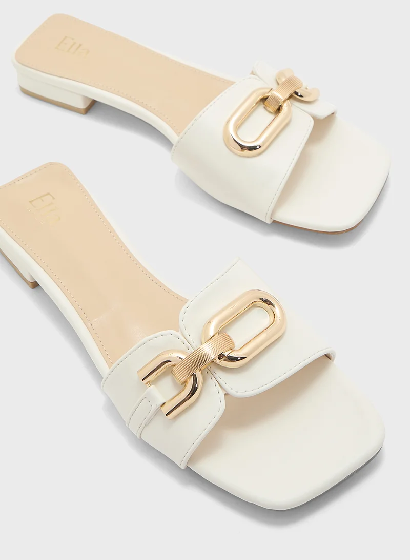 ELLA Flat Sandal With Buckle