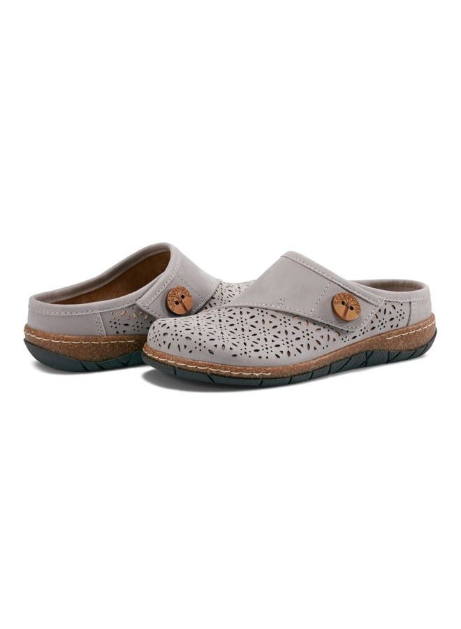 Earth Women's Erinn Clog, Light Grey 050, 9 - Image 2