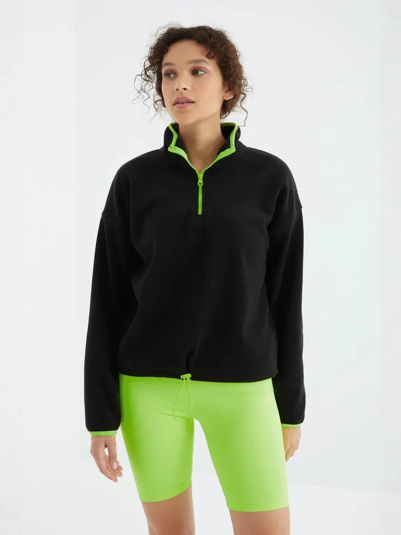 تومي لايف TOMMY Oversized Plush Half-zip Sweatshirt