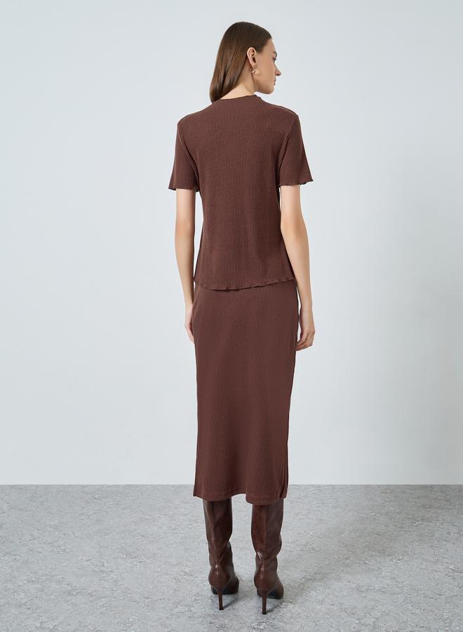 ستايلي طقم منسق من بلوزة وتنورة محبوكة مضلعة - Image 5