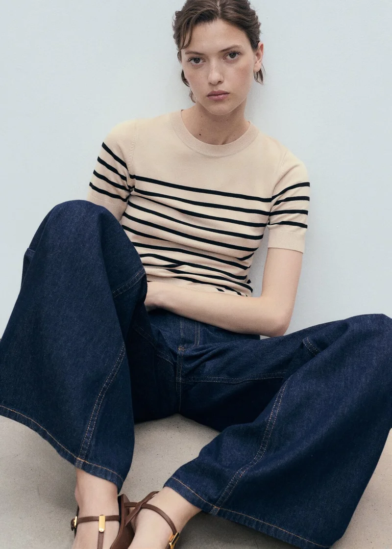 مانجو Short-Sleeved Fine-Knit Sweater