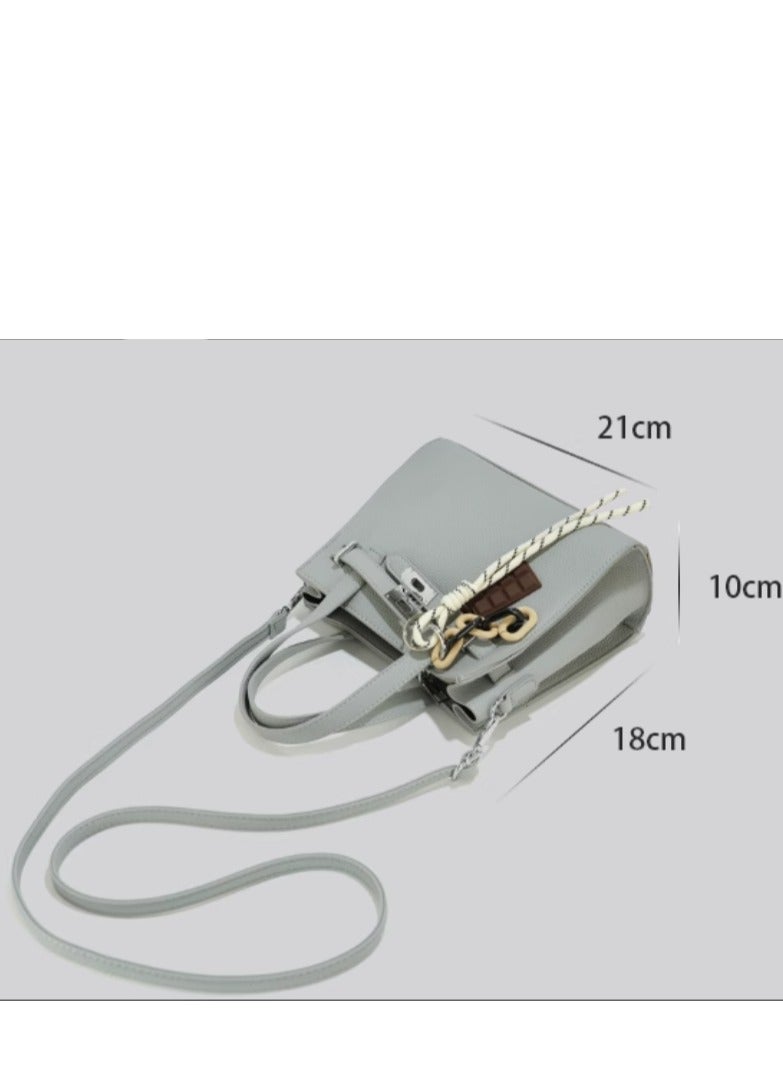 CEEKAY Versatile Niche High-End Crossbody Bag - Image 3