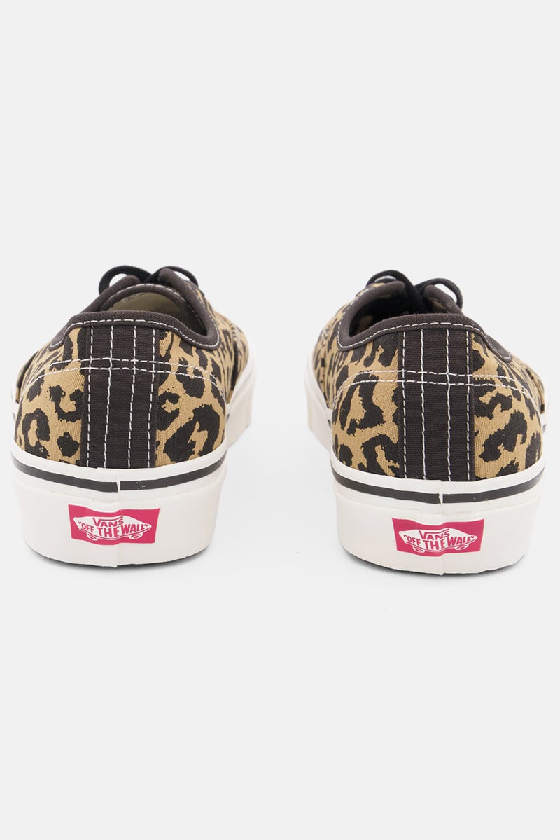 VANS حذاء رياضي نسائي أصلي 44 Dx برباط وأصابع مغلقة، مجموعة باللون الأسود - Image 2