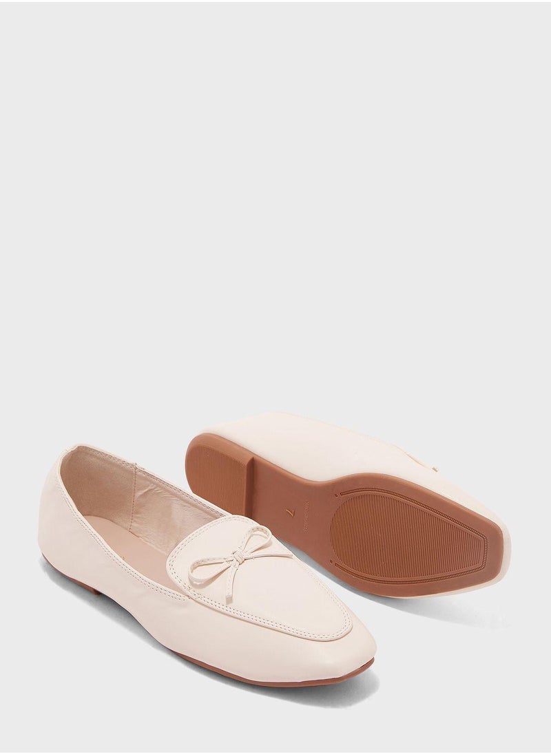Vincci - Flat Toe Moccasins - Image 1