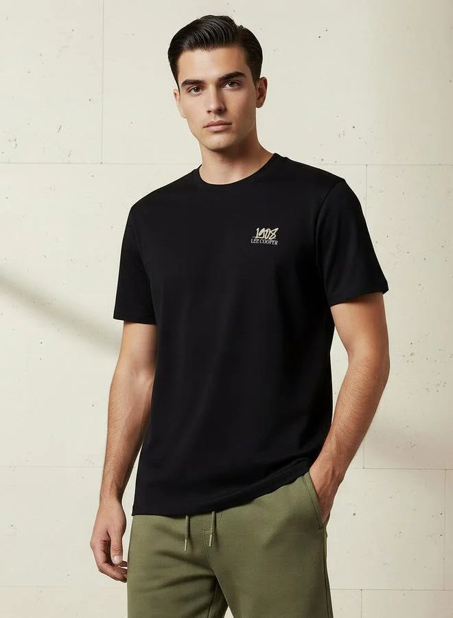 لي كوبر Lee Cooper Men Regular Fit Crew Neck Short Sleeve Printed T-shirt