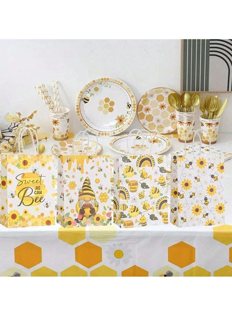 توزيعات اكياس هدايا بتصميم رسومات نحله متنوعه و تحتوي على عبارات تحفيزيه ١٢ قطعه من الاكياس تناسب جميع انواع الحلويات والهدايا - Image 4