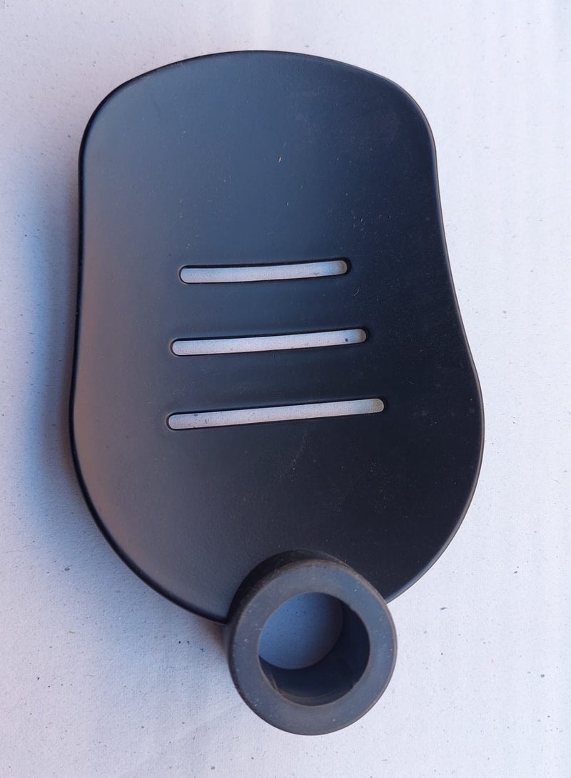 Shams Black faucet mounted on the shower column