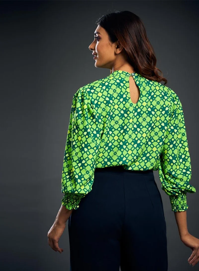 Zigzag Allover Print Lantern Sleeve Blouse