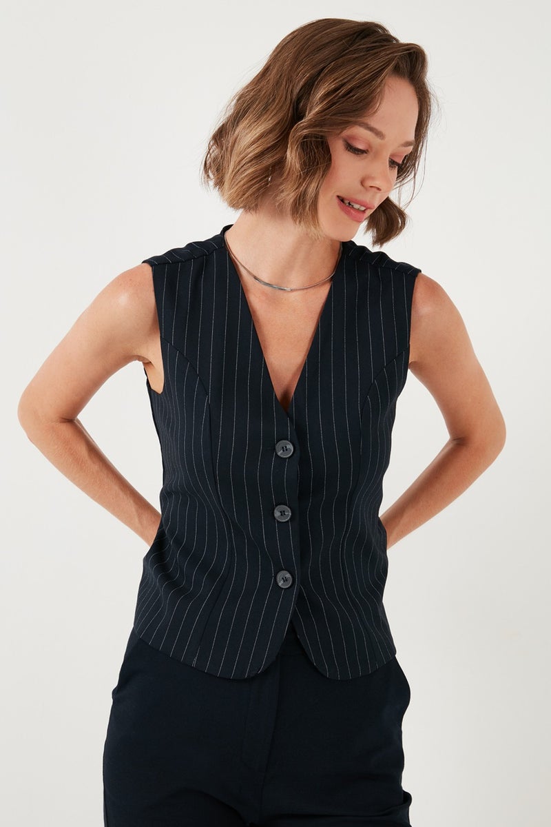Lela Fitted-Fits-The-Body Lined Classic Woven Vest Women's Vest 611YL030W4  - Image 5