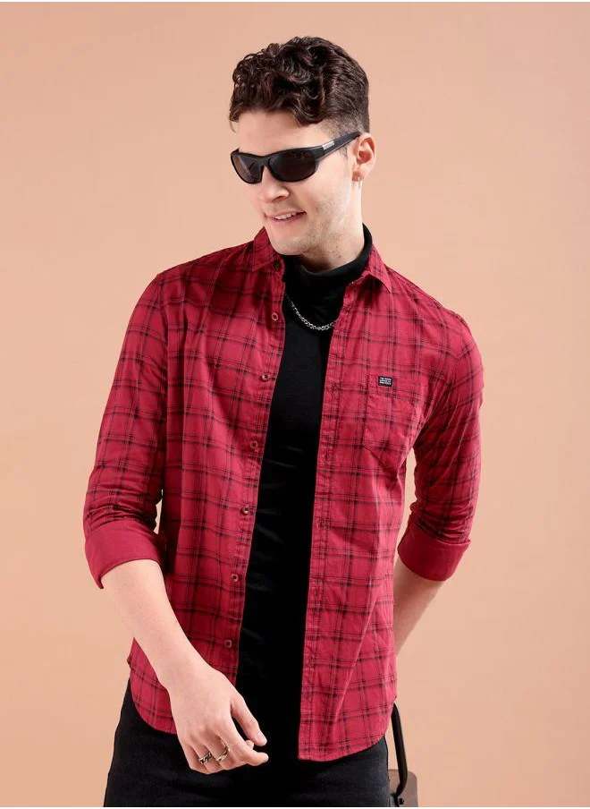The Indian Garage Co Men Slim Fit Checkered Full Sleeves Spread Collar Casual Shirt