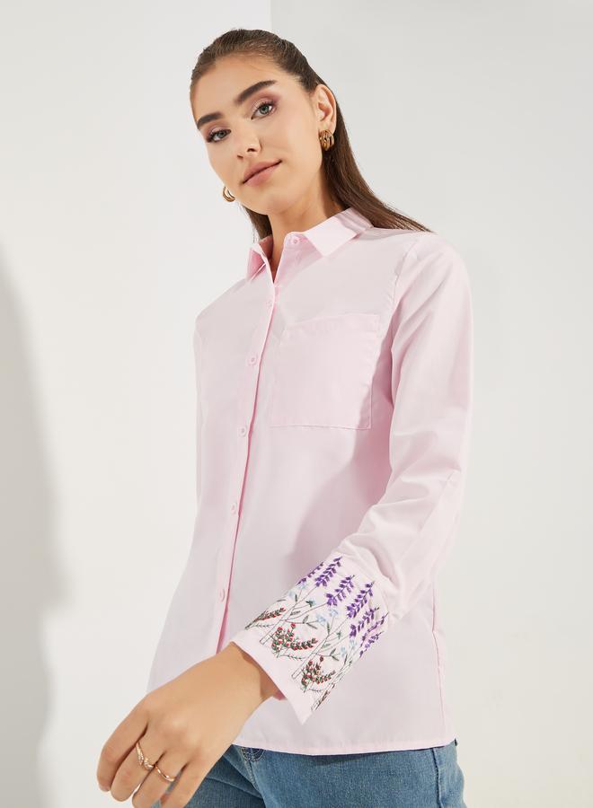 ستايلي بلوزة بتفاصيل مُطرّزة مع اكمام طويلة مكبلة - Image 3